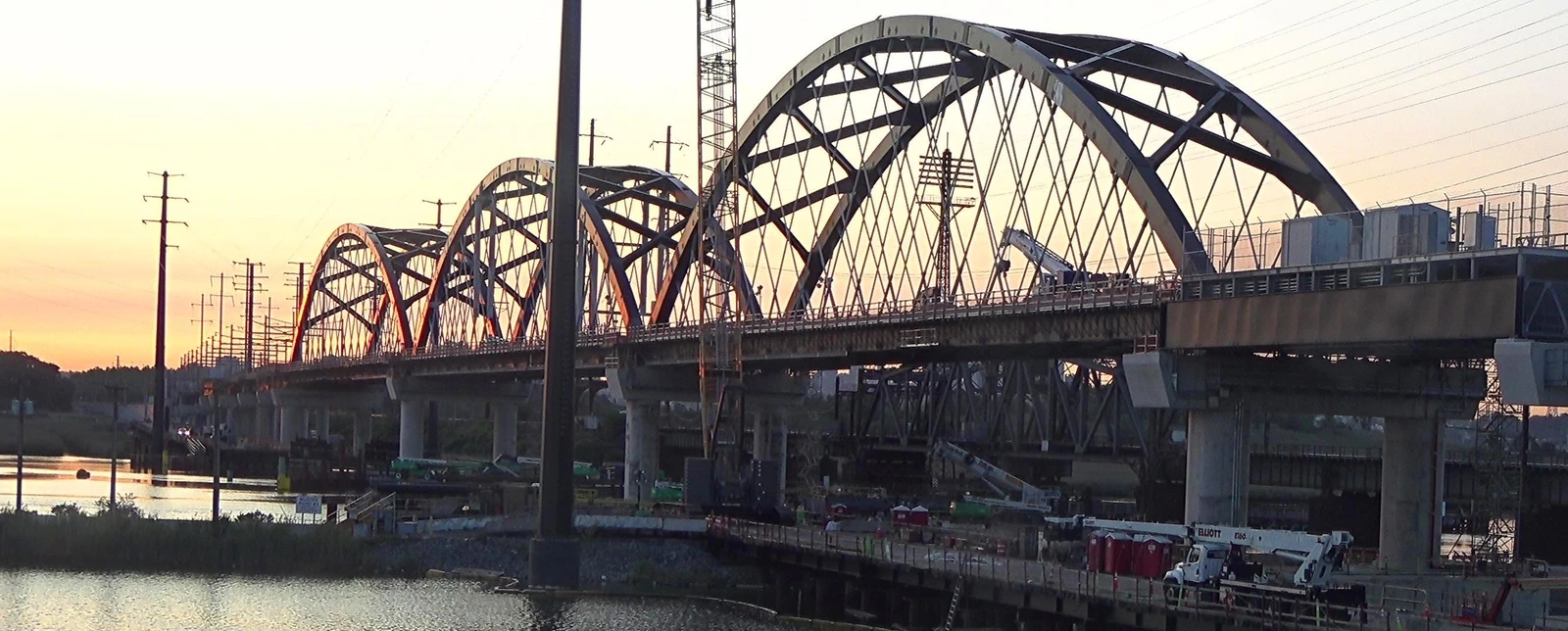 Portal North Bridge/Gateway